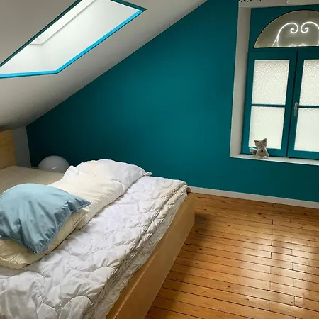 Holiday home Maison Atypique Avec Jardin A